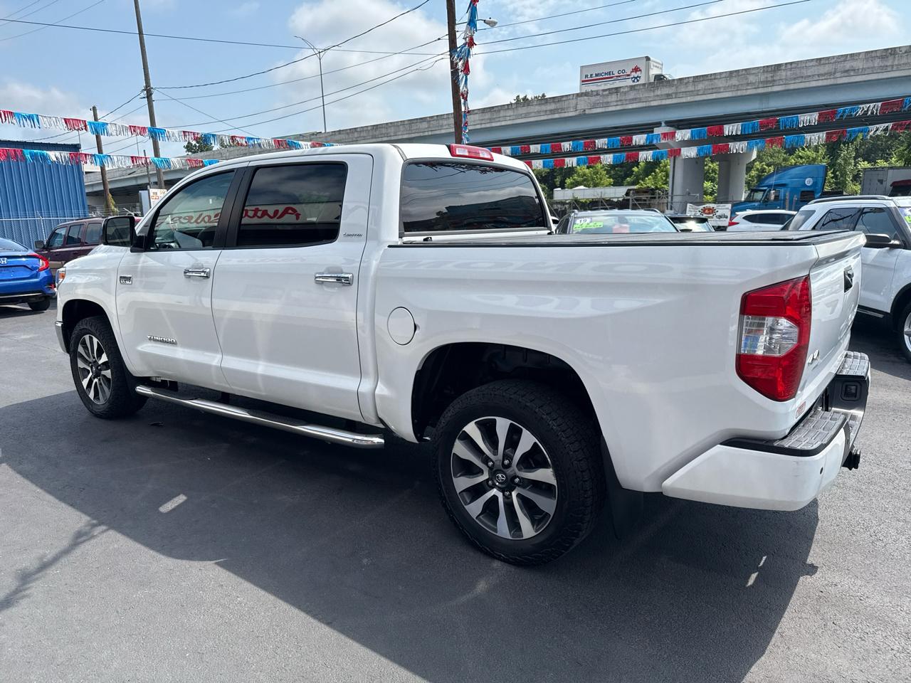 Toyota Tundra 4WD Limited CrewMax 5.5' Bed (Natl) 2018
