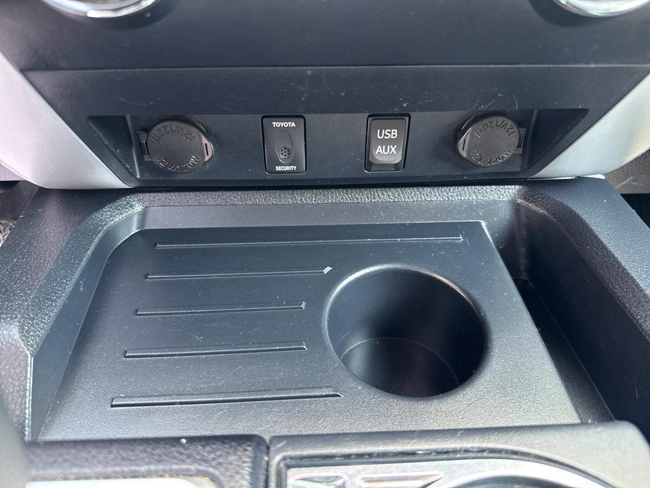 Toyota Tundra 4WD Limited CrewMax 5.5' Bed (Natl) 2018