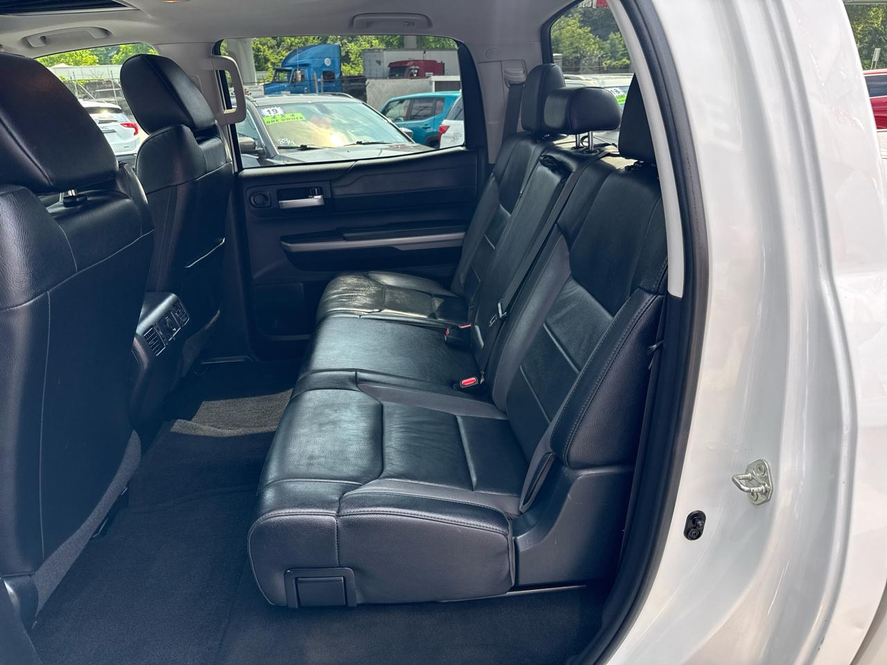 Toyota Tundra 4WD Limited CrewMax 5.5' Bed (Natl) 2018