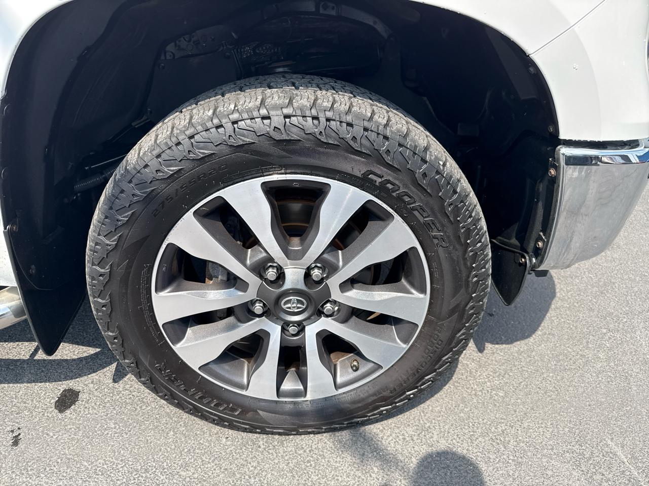 Toyota Tundra 4WD Limited CrewMax 5.5' Bed (Natl) 2018