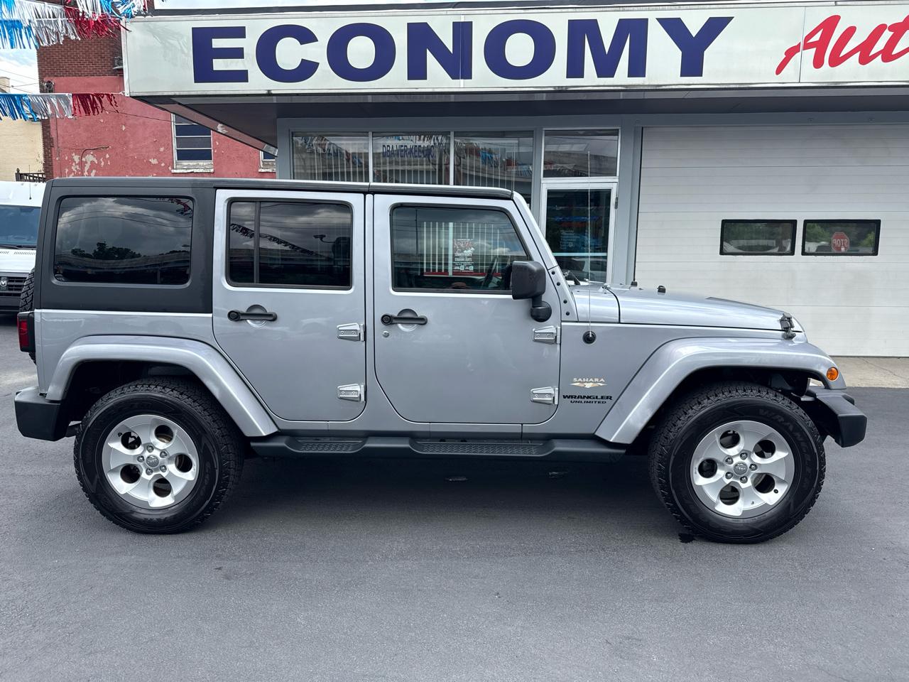 Jeep Wrangler Unlimited 4WD 4dr Sahara 2014
