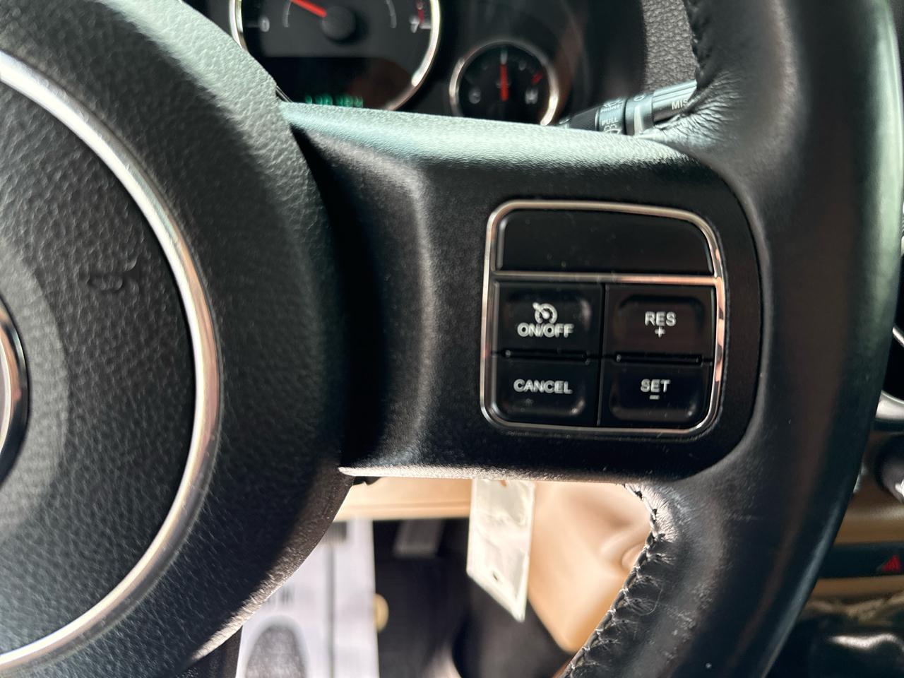 Jeep Wrangler Unlimited 4WD 4dr Sahara 2014