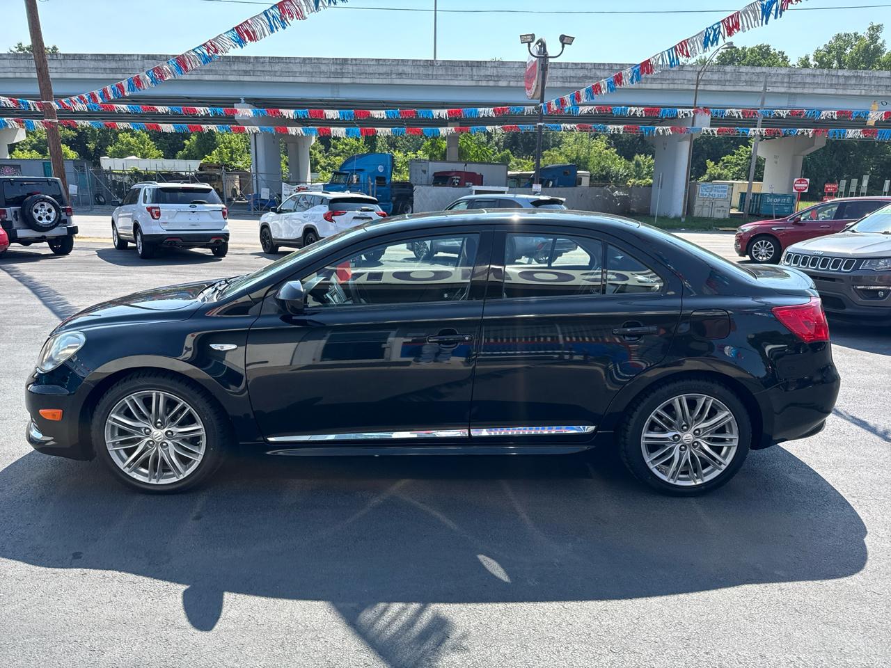 Suzuki Kizashi 4dr Sdn CVT AWD SLS Sport 2013