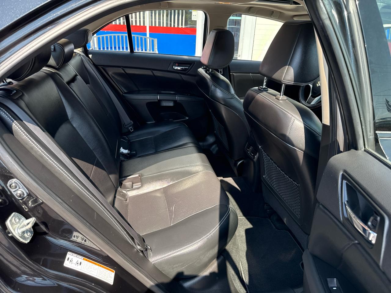 Suzuki Kizashi 4dr Sdn CVT AWD SLS Sport 2013
