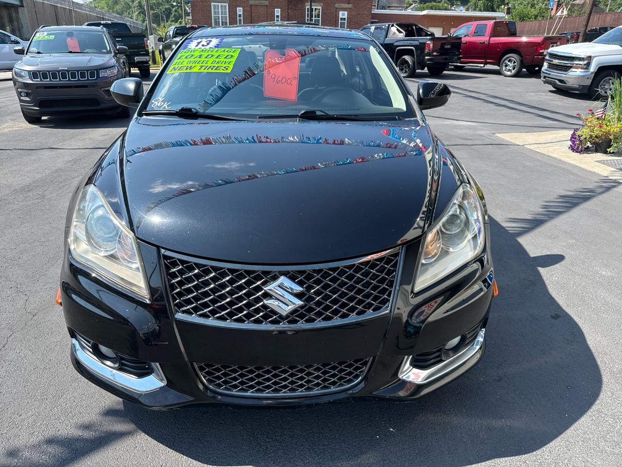 Suzuki Kizashi 4dr Sdn CVT AWD SLS Sport 2013