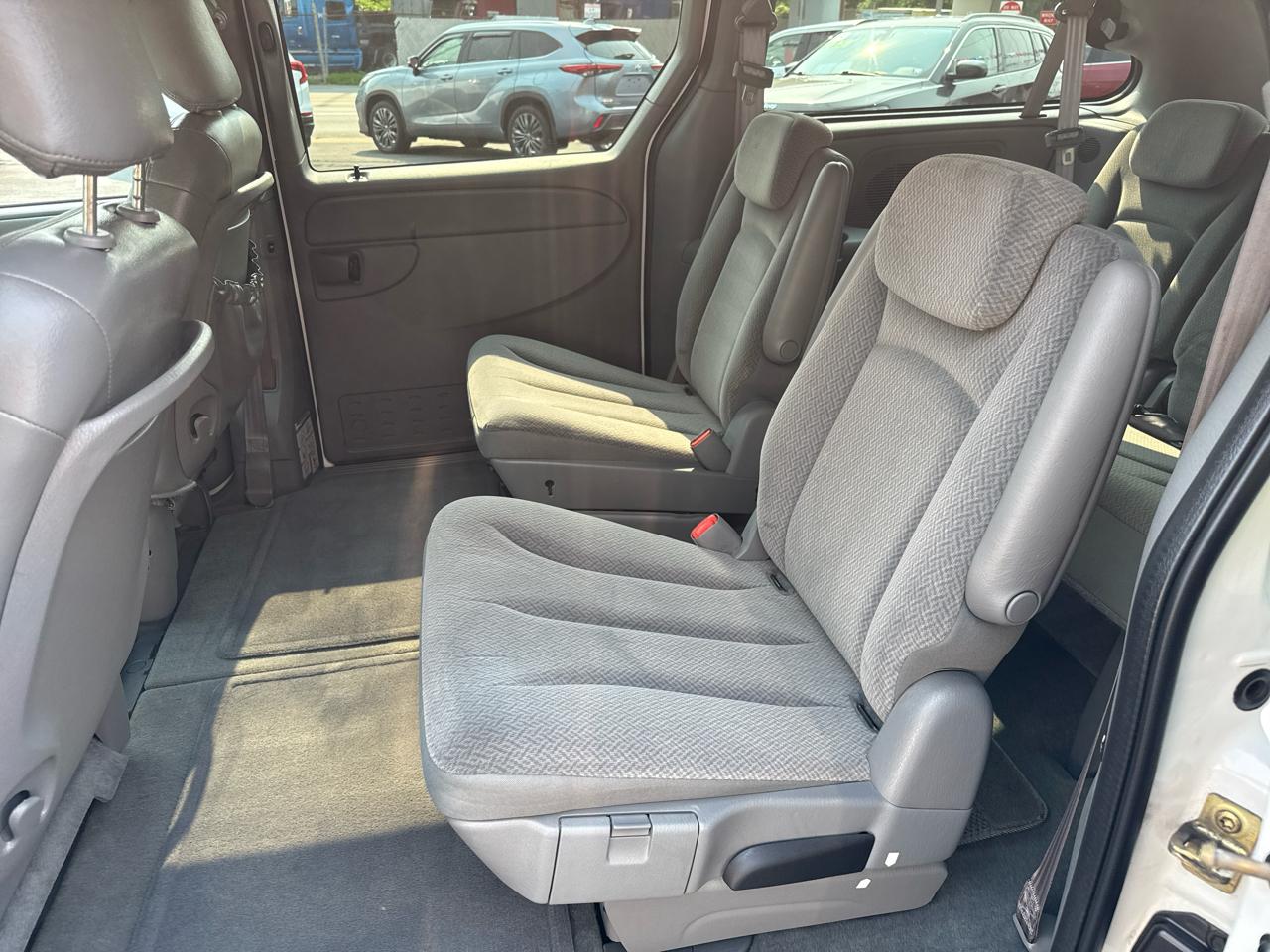 Chrysler Town & Country 4dr LWB Touring FWD 2005