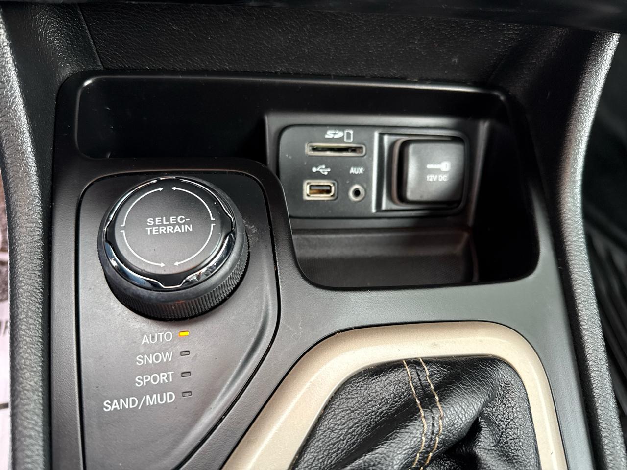 Jeep Cherokee 4WD 4dr Limited 2015