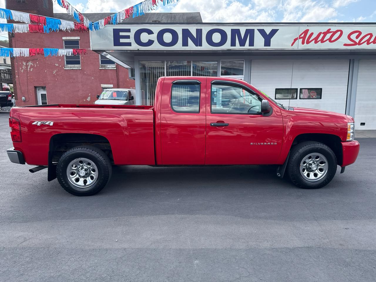 Chevrolet Silverado 1500 4WD Ext Cab 143.5" Work Truck 2010