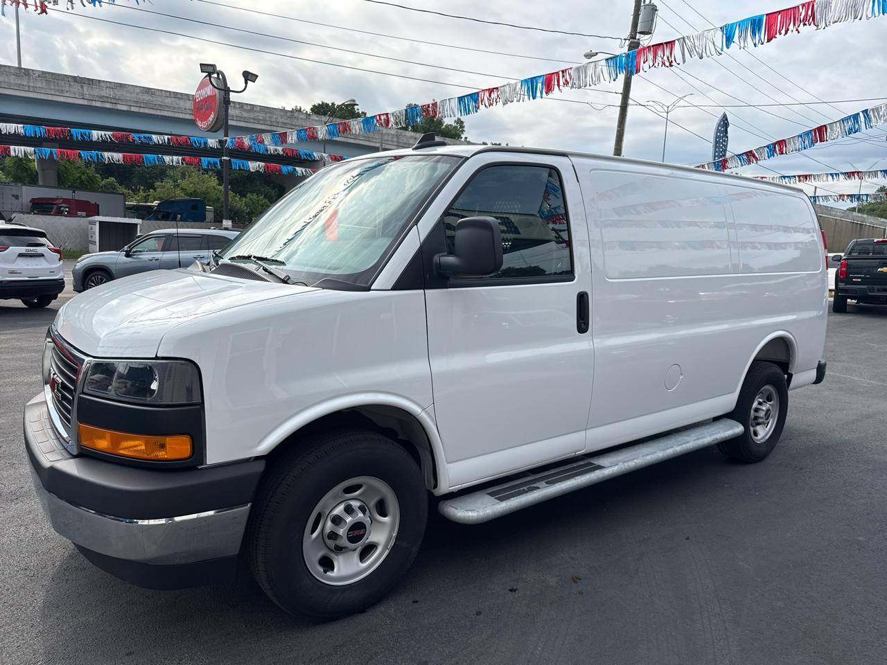 GMC Savana Cargo Van RWD 2500 135" 2025