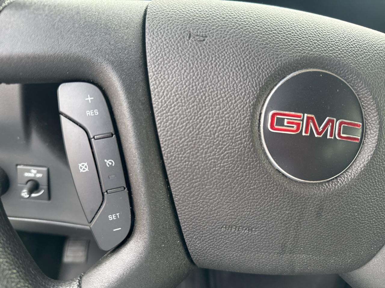 GMC Savana Cargo Van RWD 2500 135" 2025