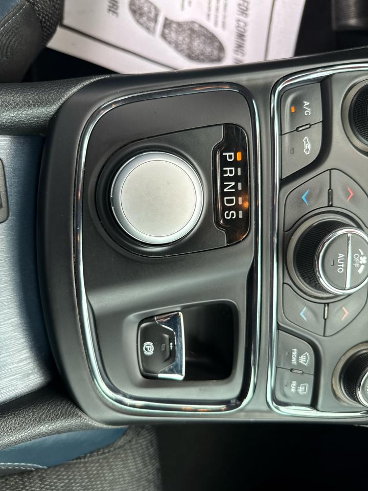 Chrysler 200 4dr Sdn S FWD 2015
