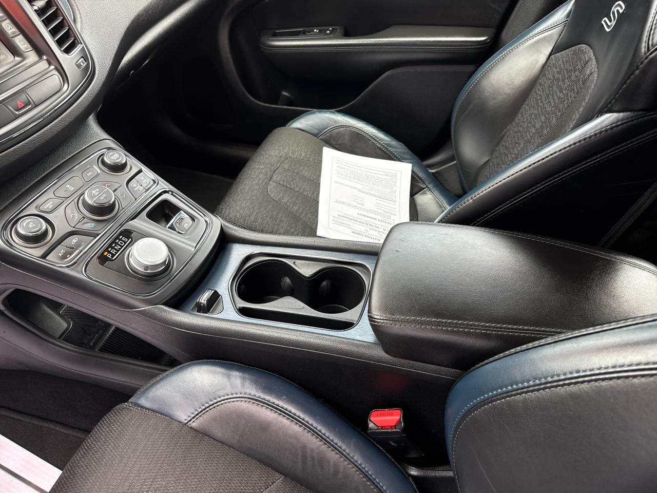 Chrysler 200 4dr Sdn S FWD 2015