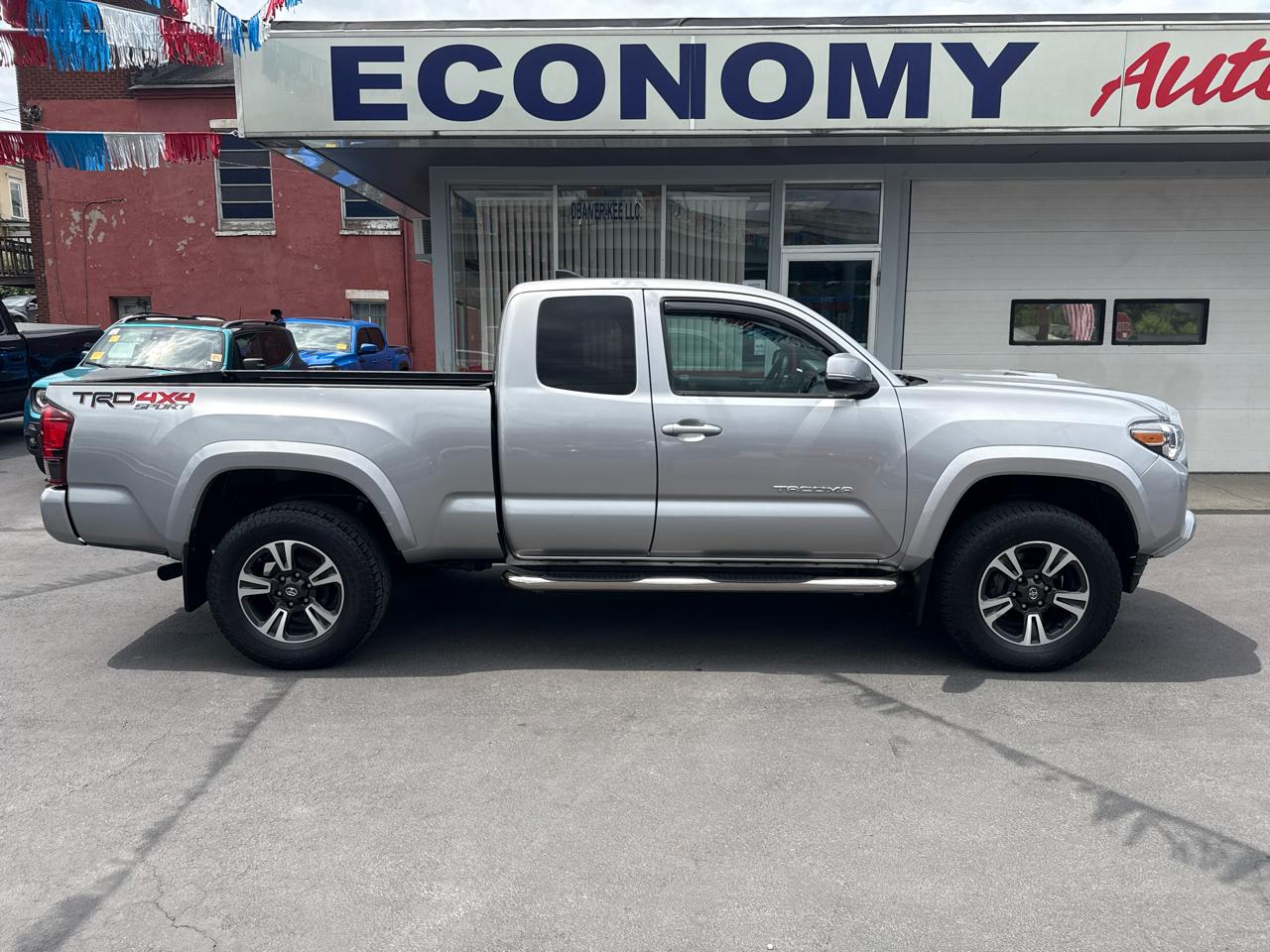 Toyota Tacoma 4WD TRD Off Road Access Cab 6' Bed V6 AT (Natl) 2019