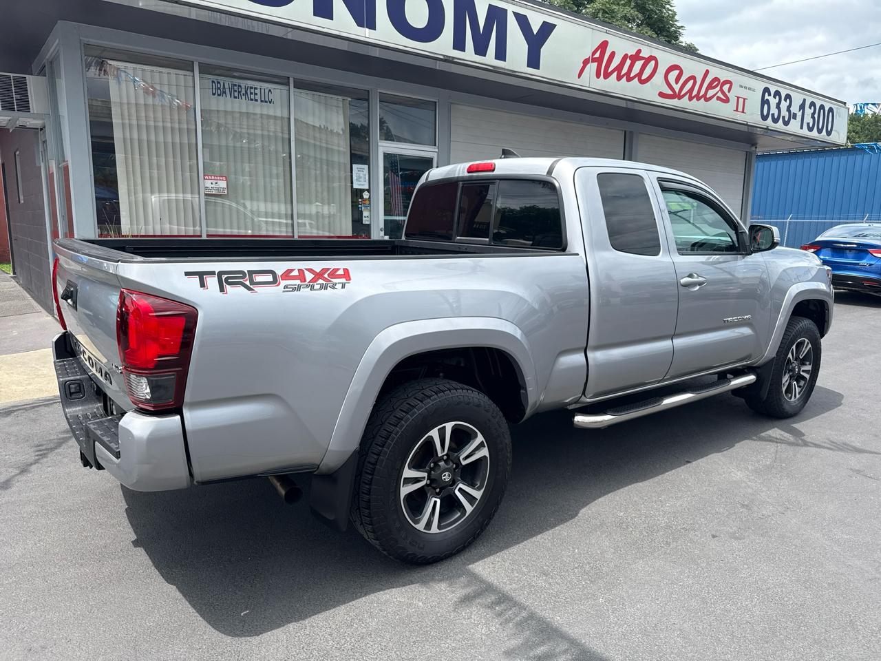Toyota Tacoma 4WD TRD Off Road Access Cab 6' Bed V6 AT (Natl) 2019