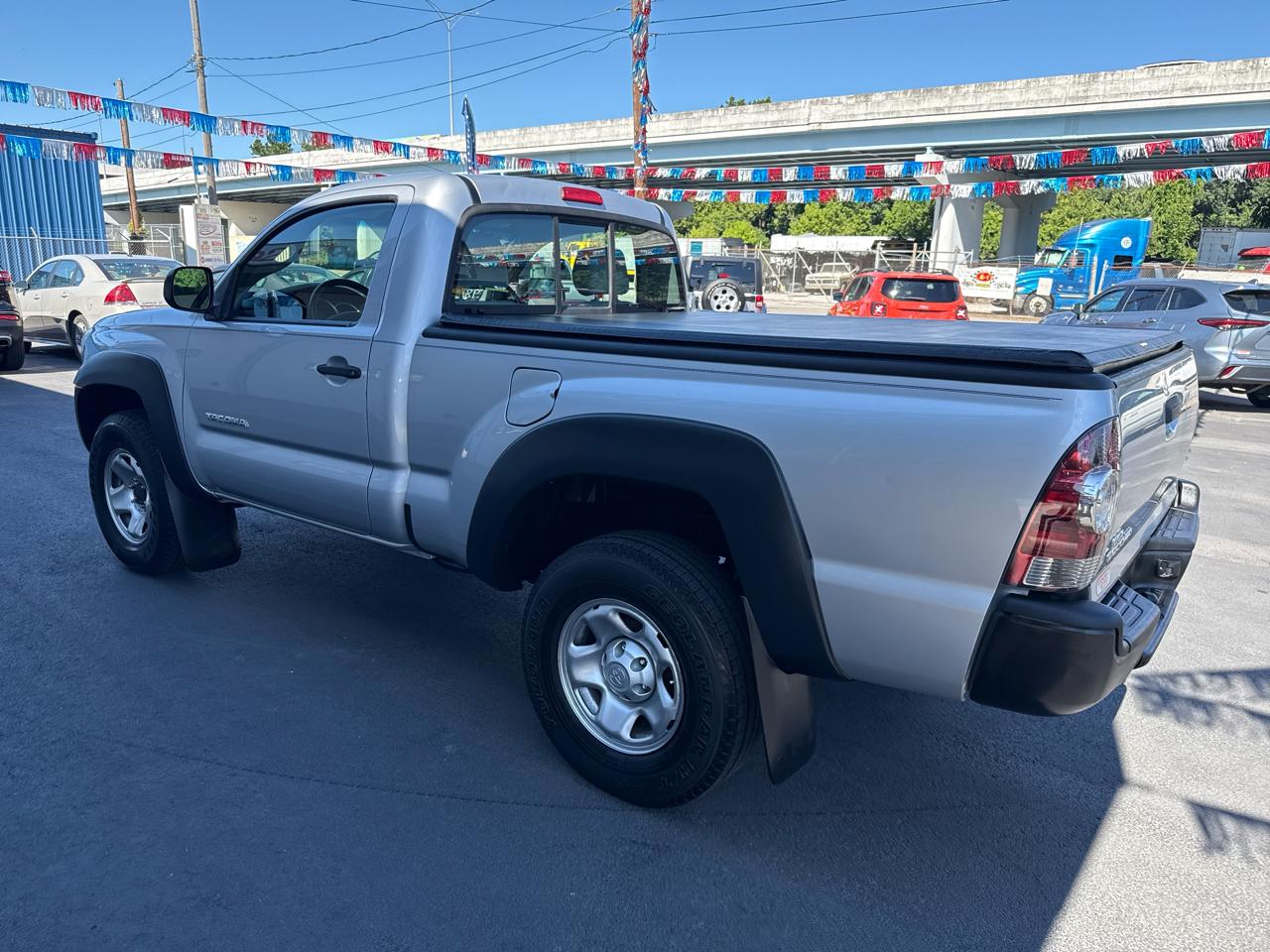 Toyota Tacoma 4WD Reg I4 MT (Natl) 2010