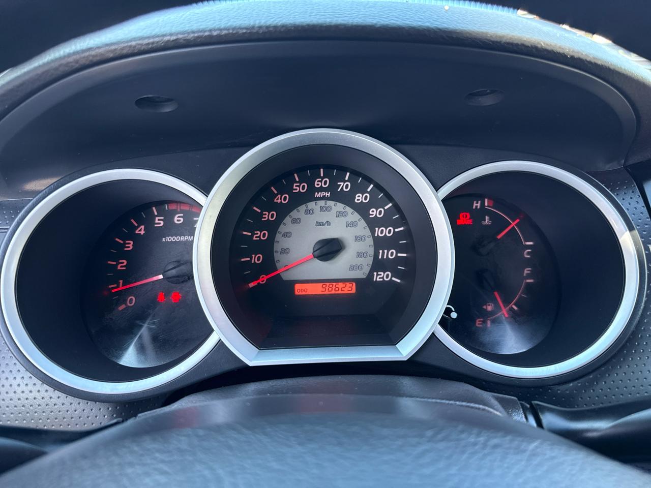 Toyota Tacoma 4WD Reg I4 MT (Natl) 2010