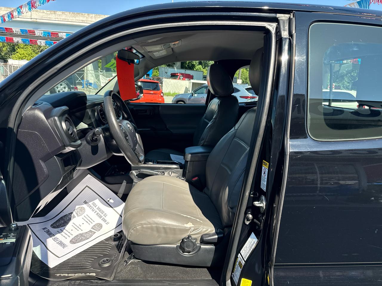 Toyota Tacoma SR5 Access Cab 6' Bed I4 4x4 AT (Natl) 2017