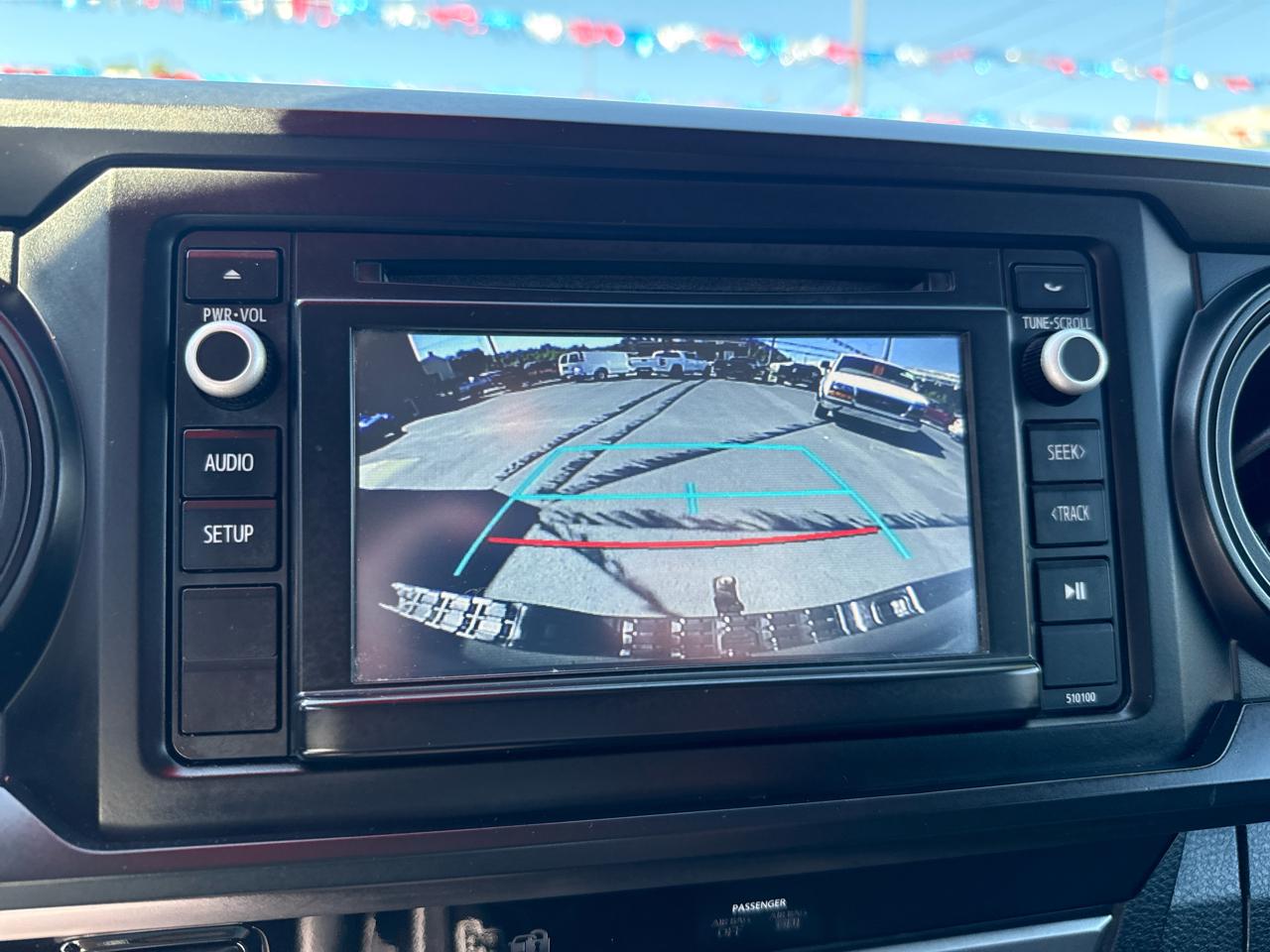 Toyota Tacoma SR5 Access Cab 6' Bed I4 4x4 AT (Natl) 2017