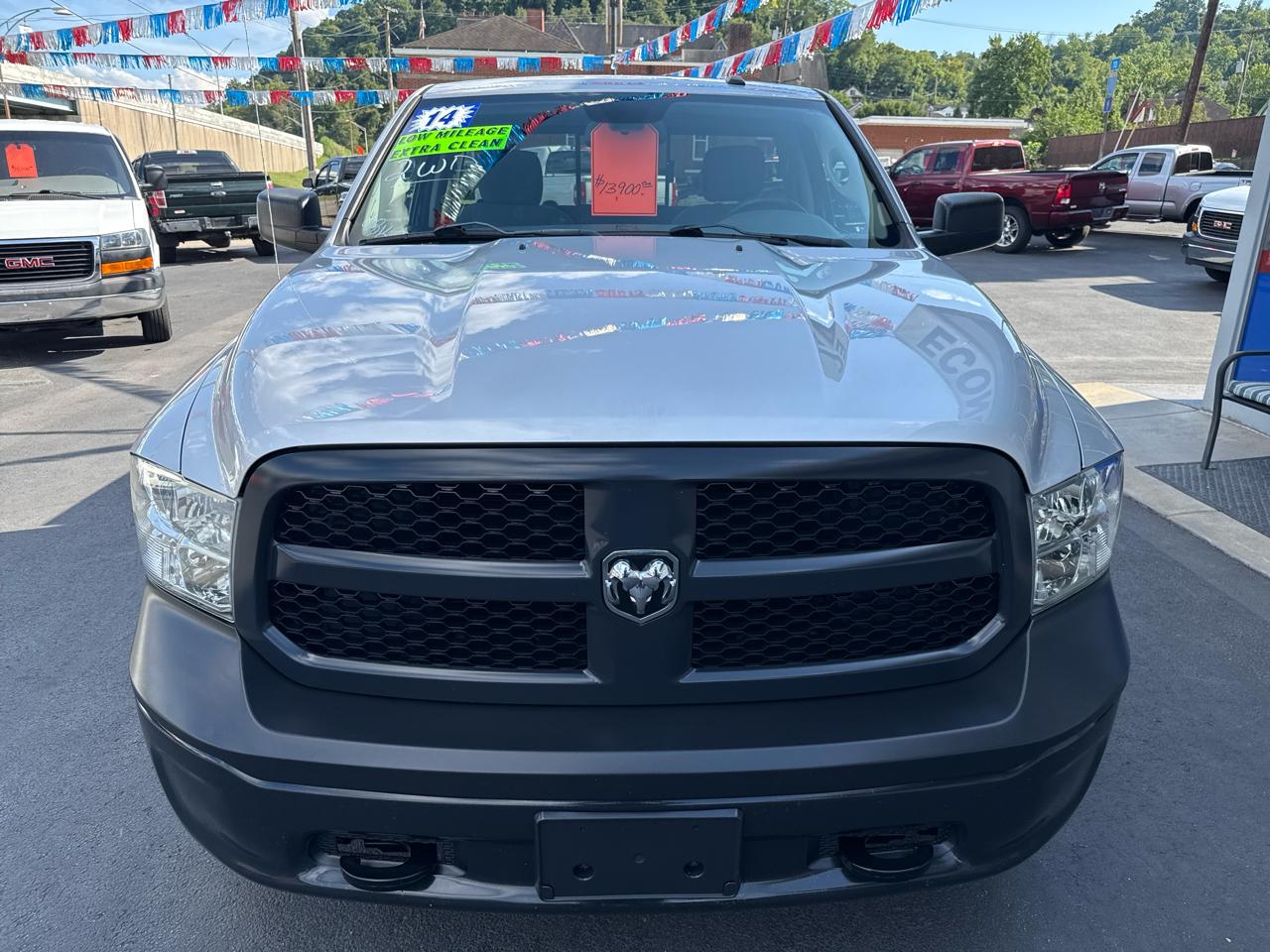 RAM 1500 2WD Reg Cab 120.5" Tradesman 2014