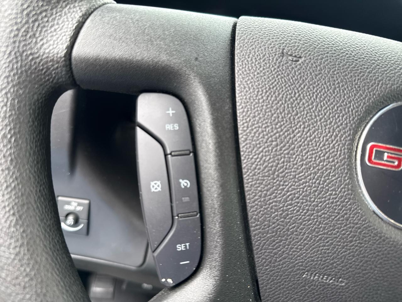 GMC Savana Cargo Van RWD 2500 135" 2025