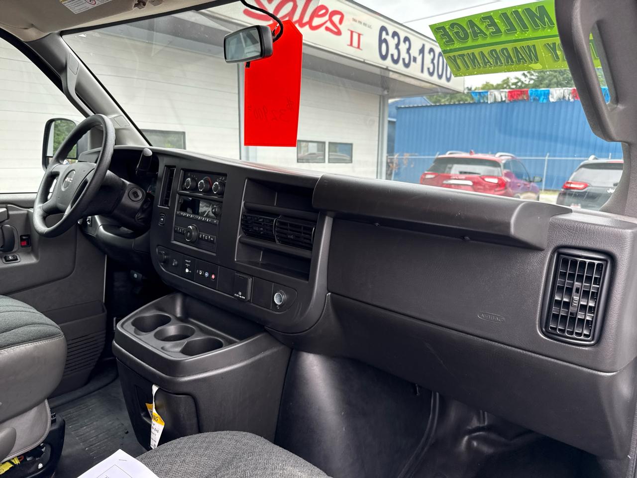 GMC Savana Cargo Van RWD 2500 135" 2025