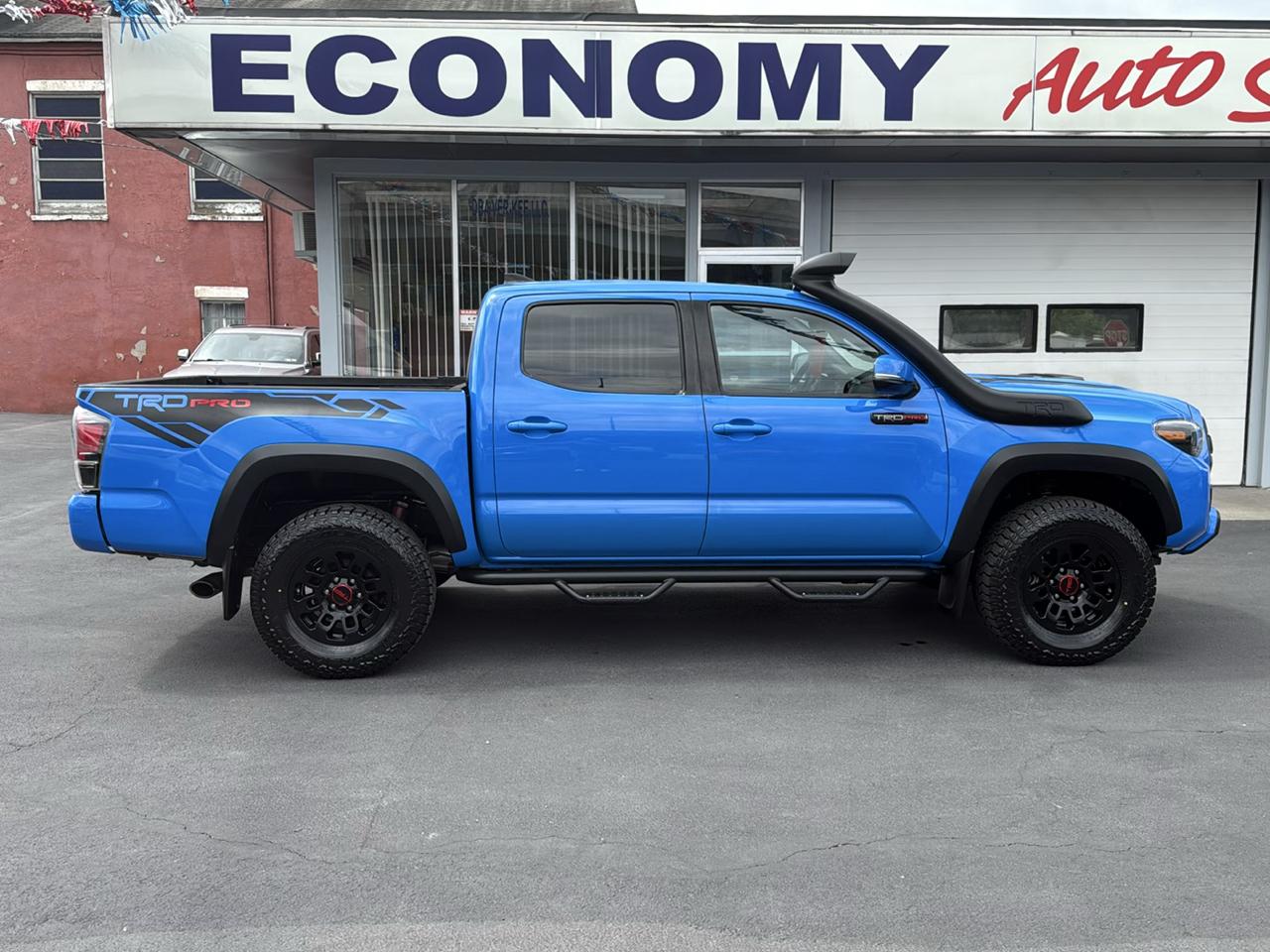 Toyota Tacoma 4WD TRD Off Road Double Cab 5' Bed V6 AT (Natl) 2019