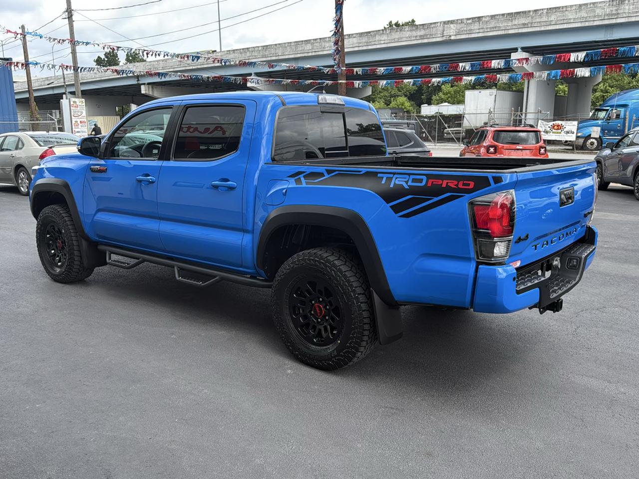Toyota Tacoma 4WD TRD Off Road Double Cab 5' Bed V6 AT (Natl) 2019