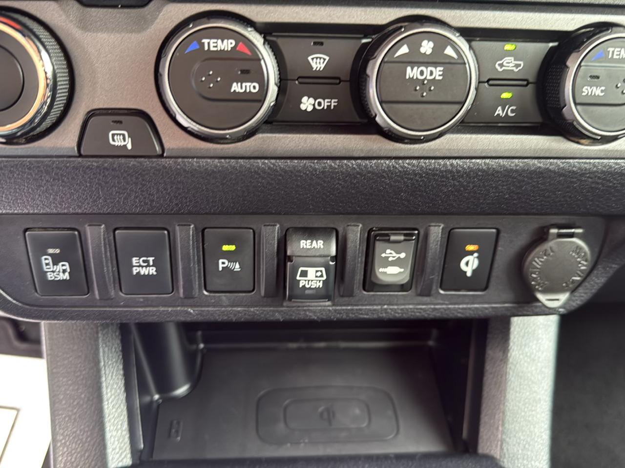 Toyota Tacoma 4WD TRD Off Road Double Cab 5' Bed V6 AT (Natl) 2019