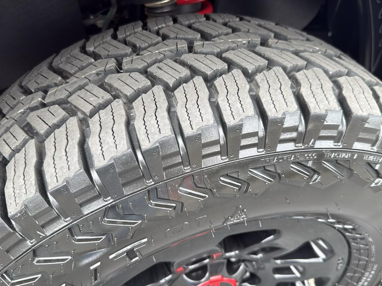 Toyota Tacoma 4WD TRD Off Road Double Cab 5' Bed V6 AT (Natl) 2019