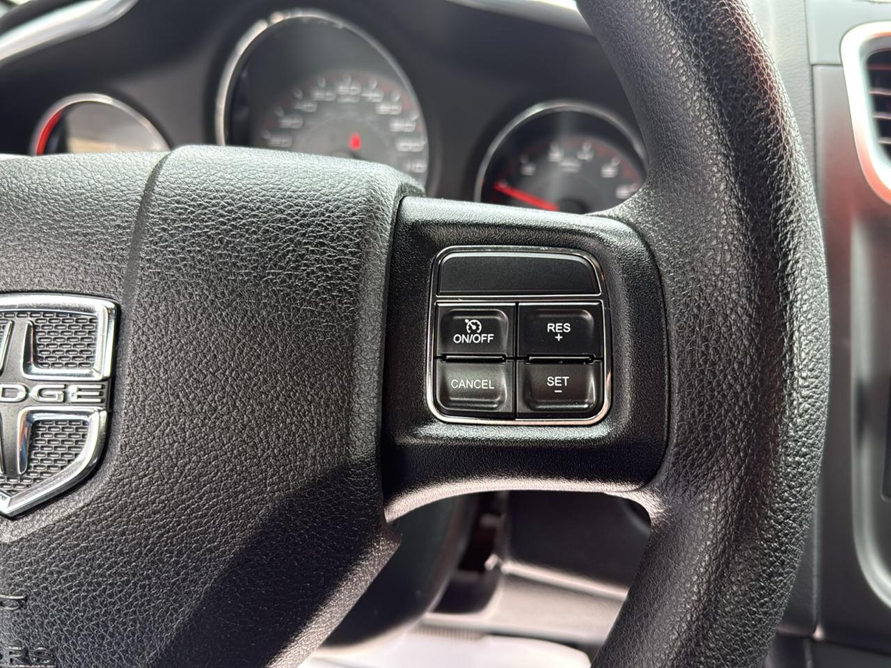 Dodge Avenger 4dr Sdn SE 2012