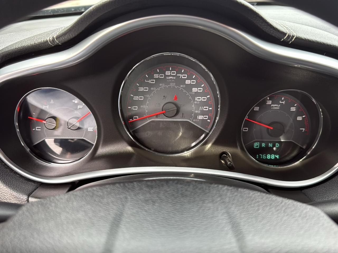 Dodge Avenger 4dr Sdn SE 2012