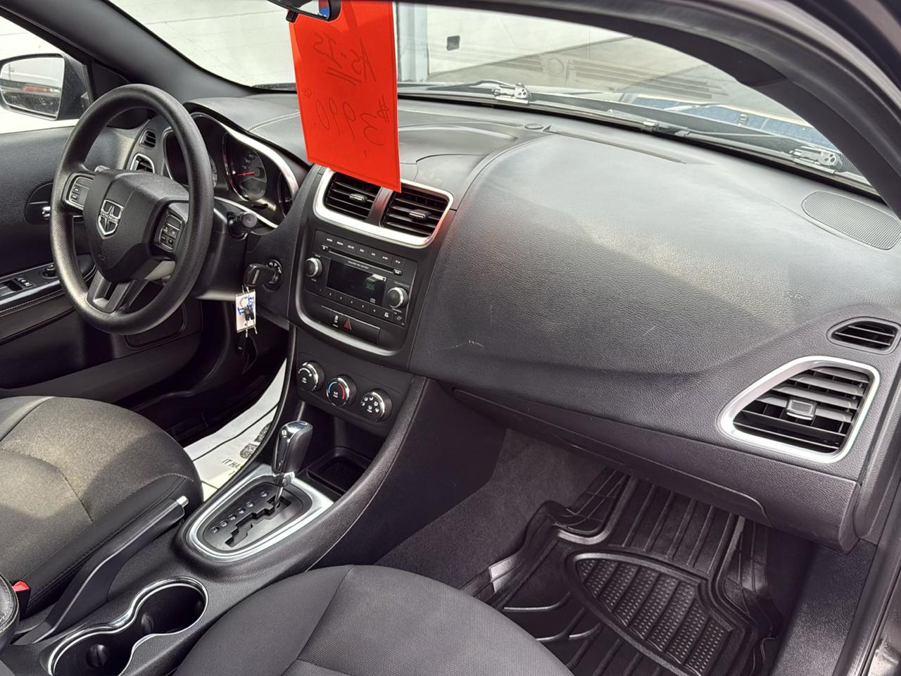 Dodge Avenger 4dr Sdn SE 2012