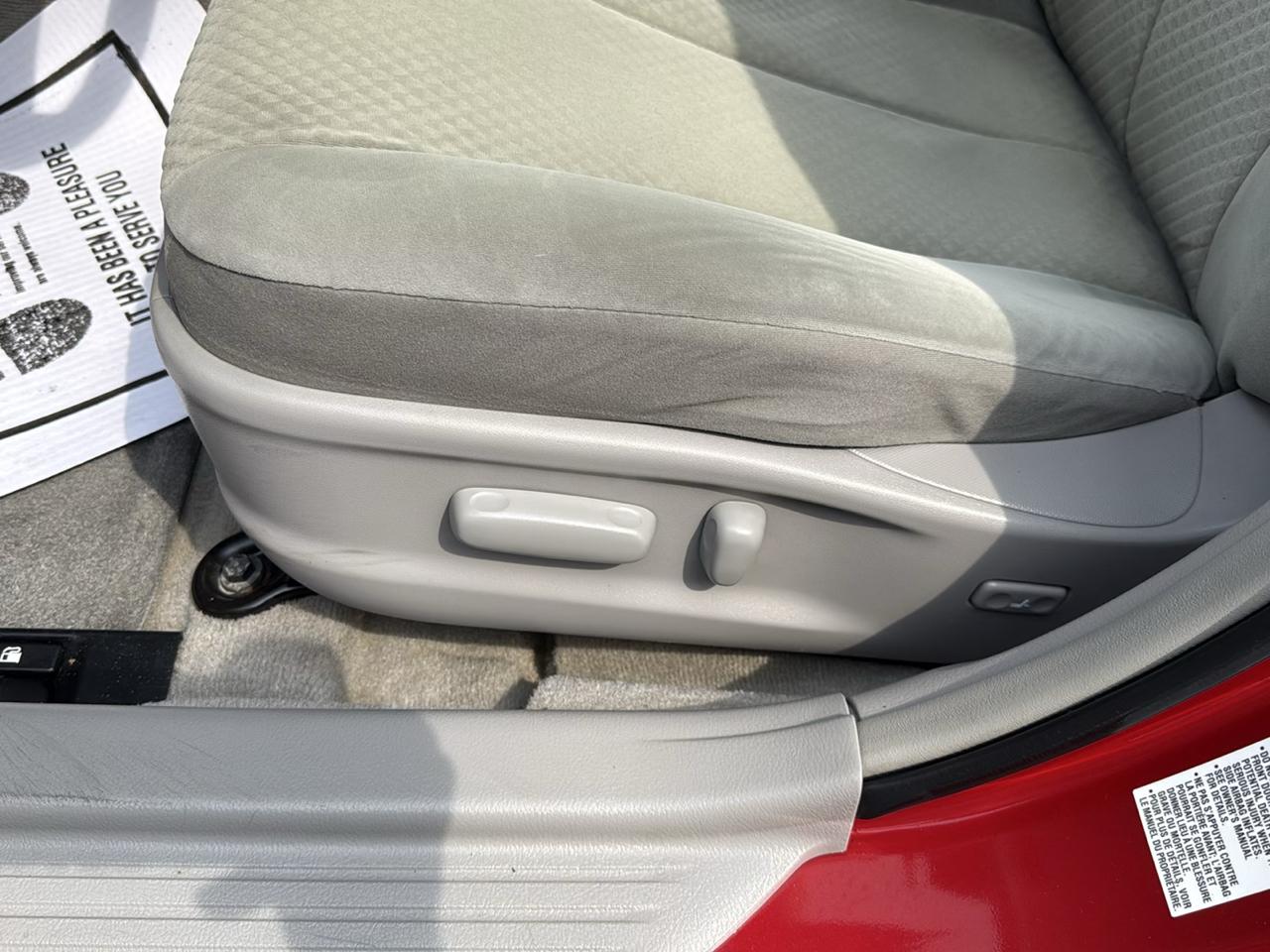 Toyota Camry 4dr Sdn I4 Auto XLE (Natl) 2007