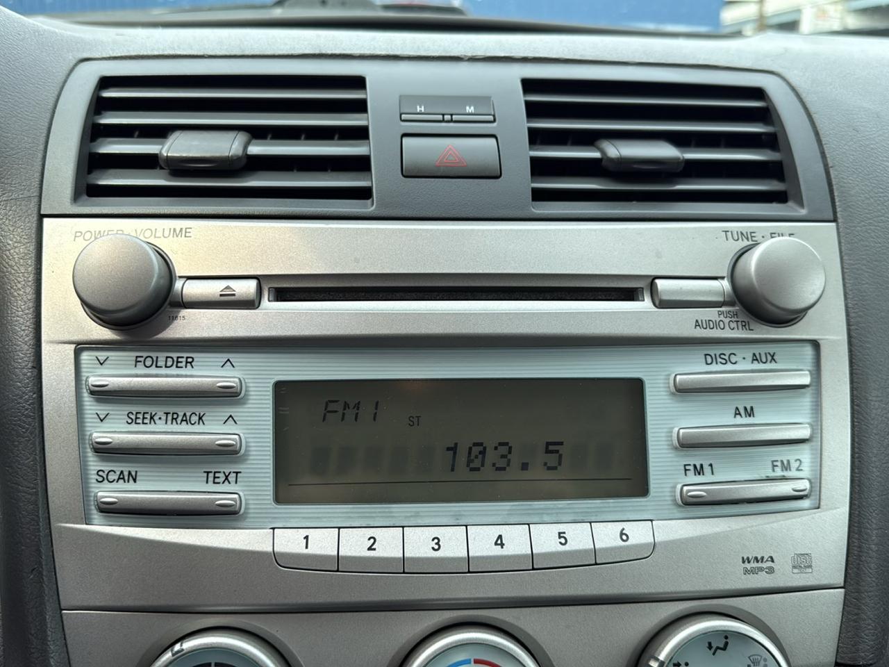 Toyota Camry 4dr Sdn I4 Auto XLE (Natl) 2007