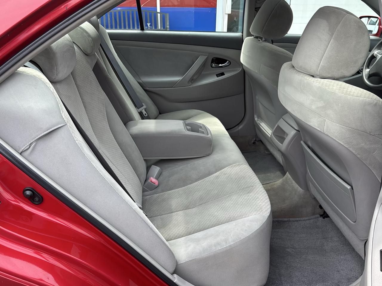 Toyota Camry 4dr Sdn I4 Auto XLE (Natl) 2007