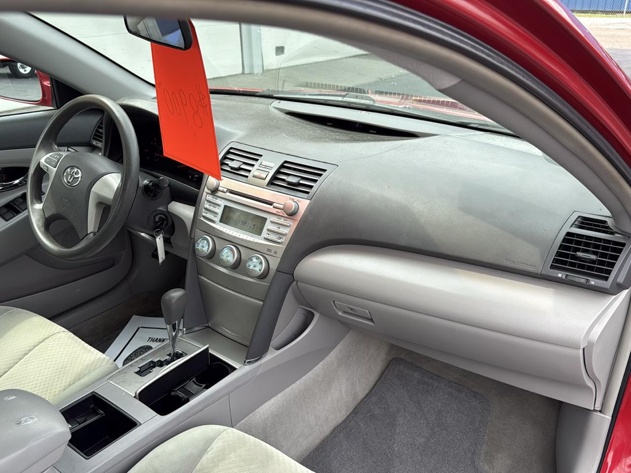 Toyota Camry 4dr Sdn I4 Auto XLE (Natl) 2007