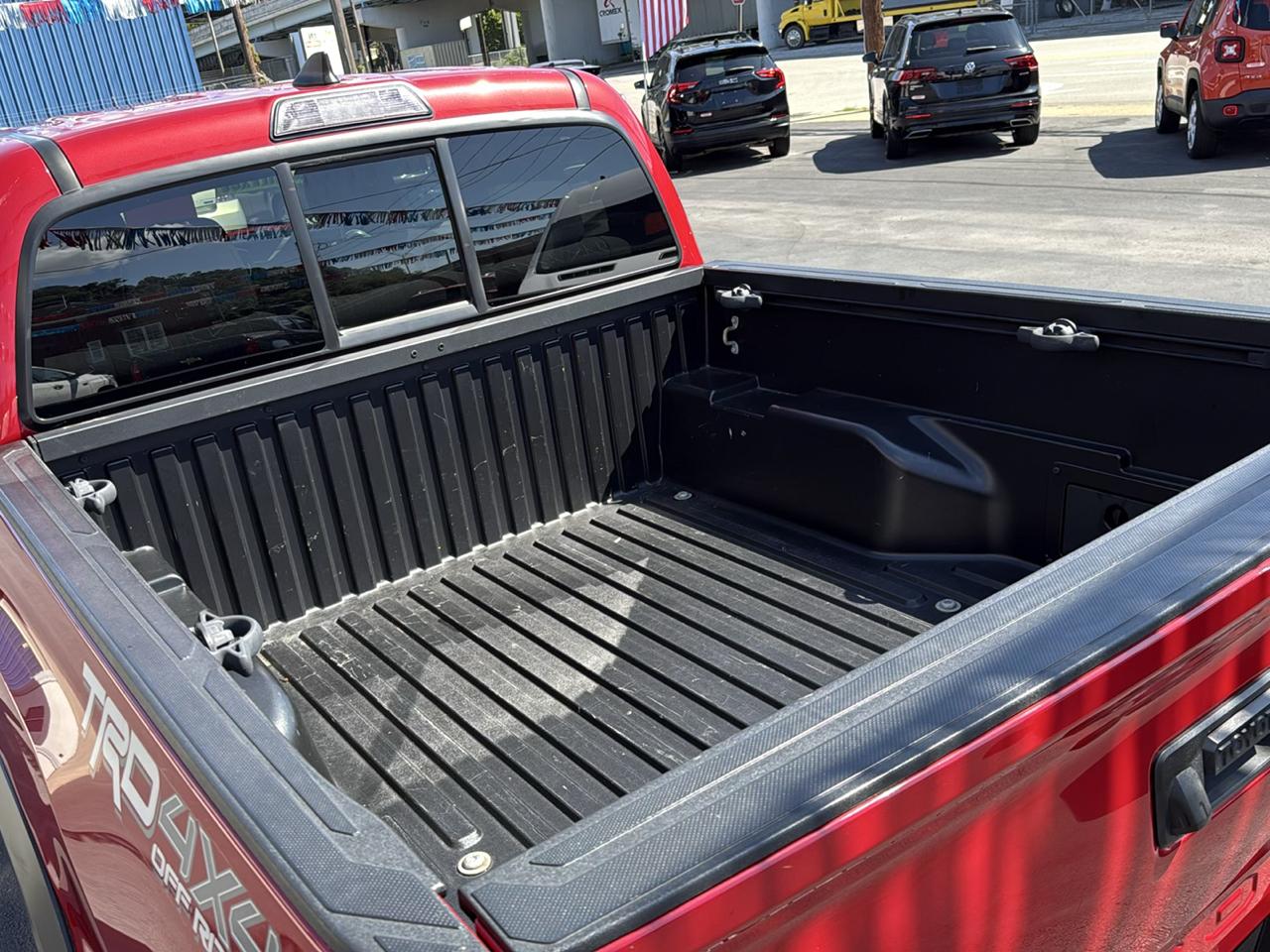 Toyota Tacoma 4WD Double Cab V6 MT TRD Off Road (Natl) 2016