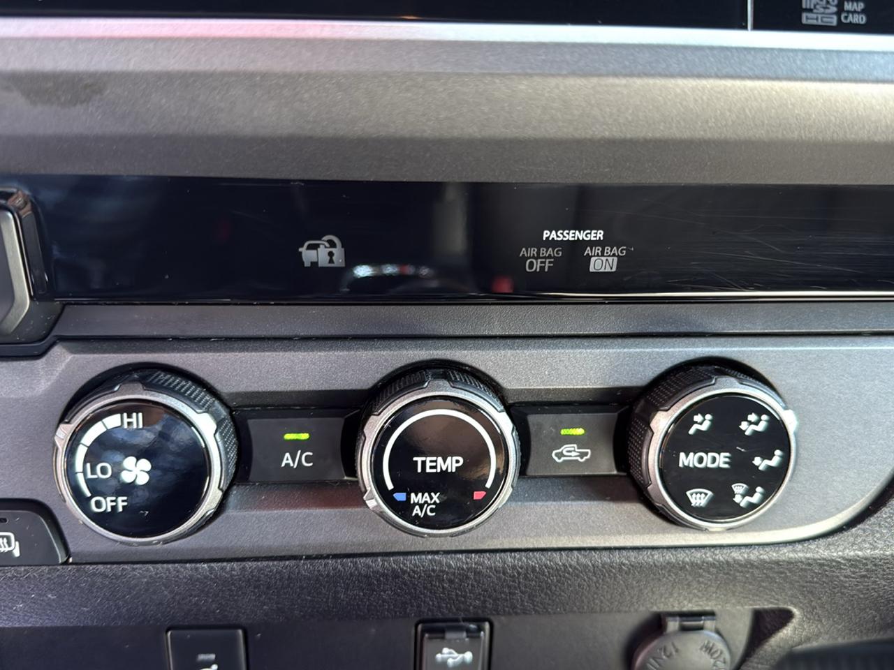 Toyota Tacoma 4WD Double Cab V6 MT TRD Off Road (Natl) 2016
