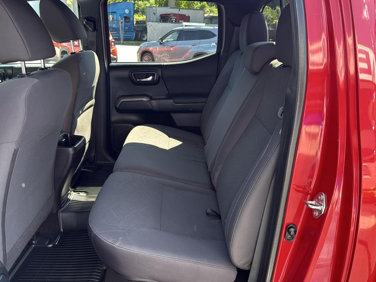 Toyota Tacoma 4WD Double Cab V6 MT TRD Off Road (Natl) 2016