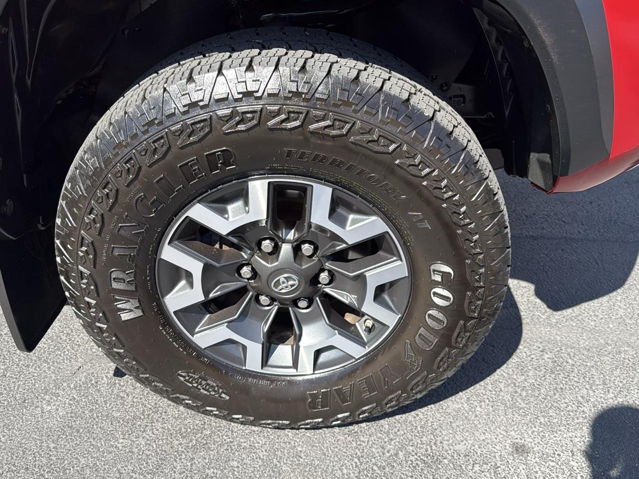 Toyota Tacoma 4WD Double Cab V6 MT TRD Off Road (Natl) 2016