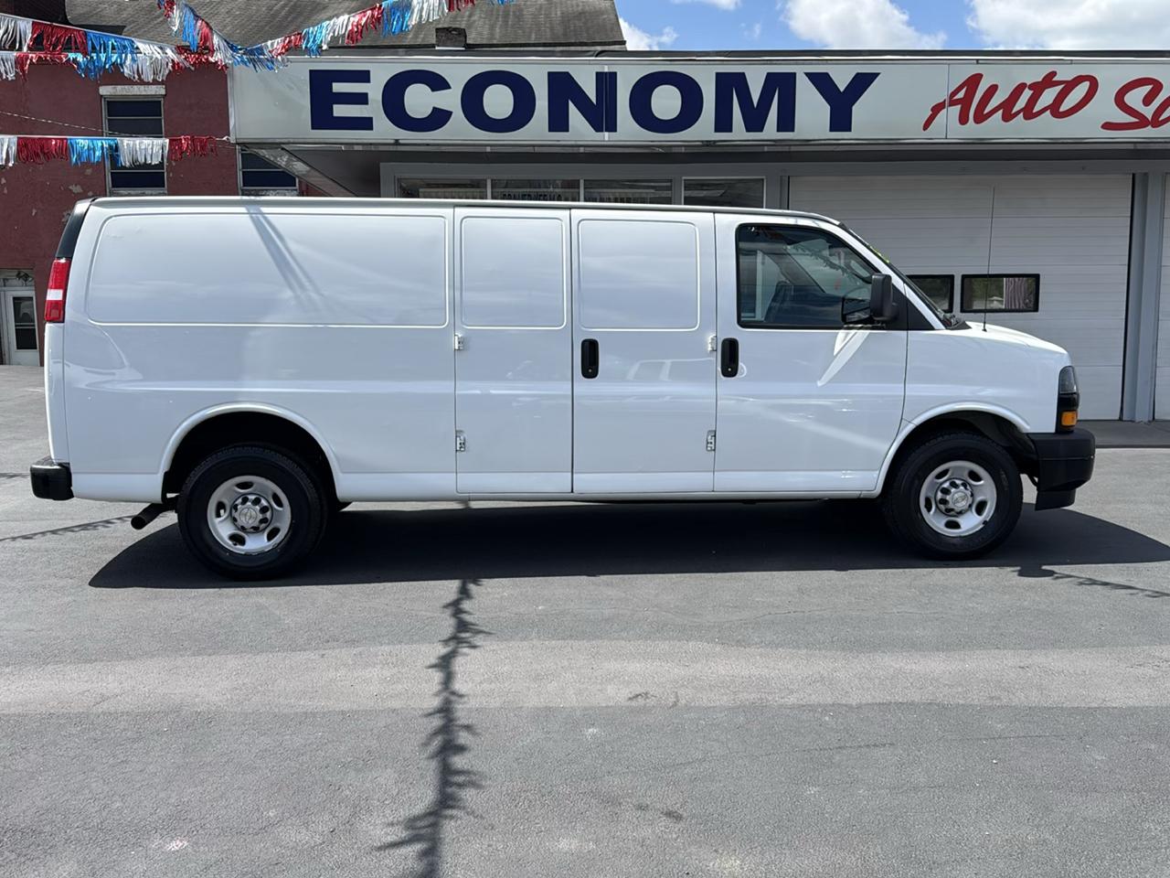Chevrolet Express Cargo Van RWD 2500 155" 2021