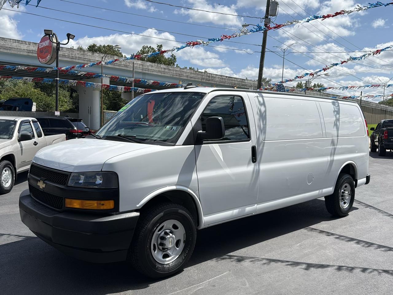 Chevrolet Express Cargo Van RWD 2500 155" 2021