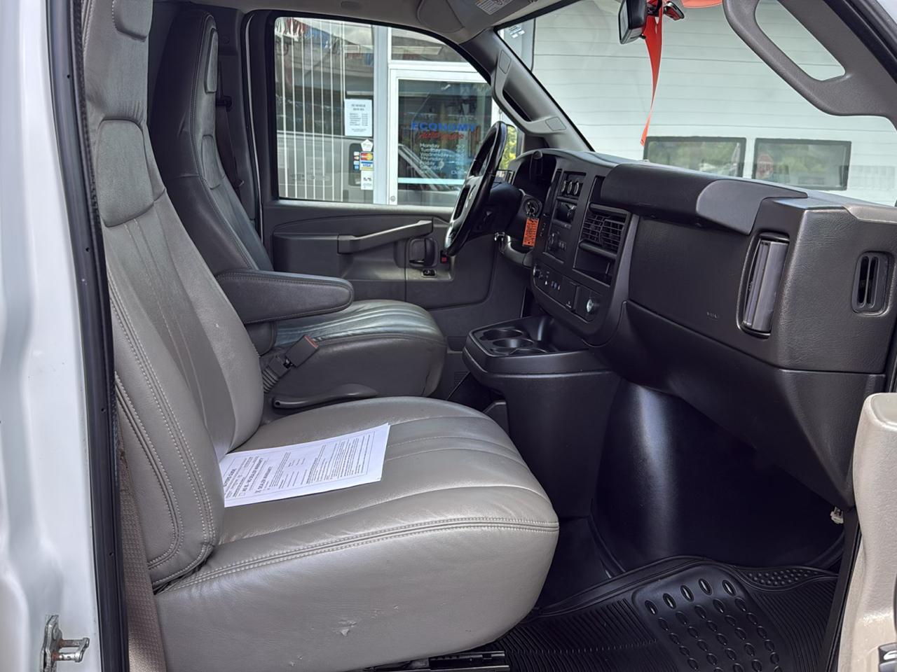 Chevrolet Express Cargo Van RWD 2500 155" 2021
