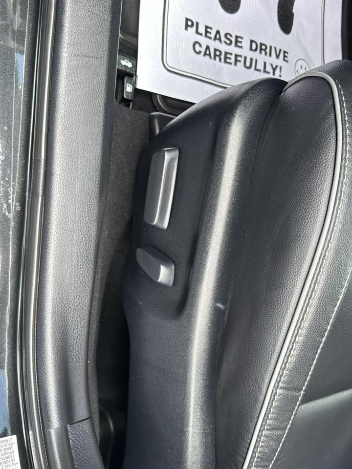 Toyota Corolla 4dr Sdn CVT LE Premium (Natl) 2015