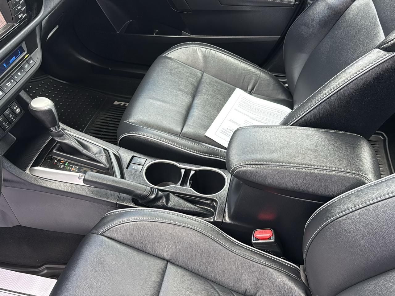 Toyota Corolla 4dr Sdn CVT LE Premium (Natl) 2015