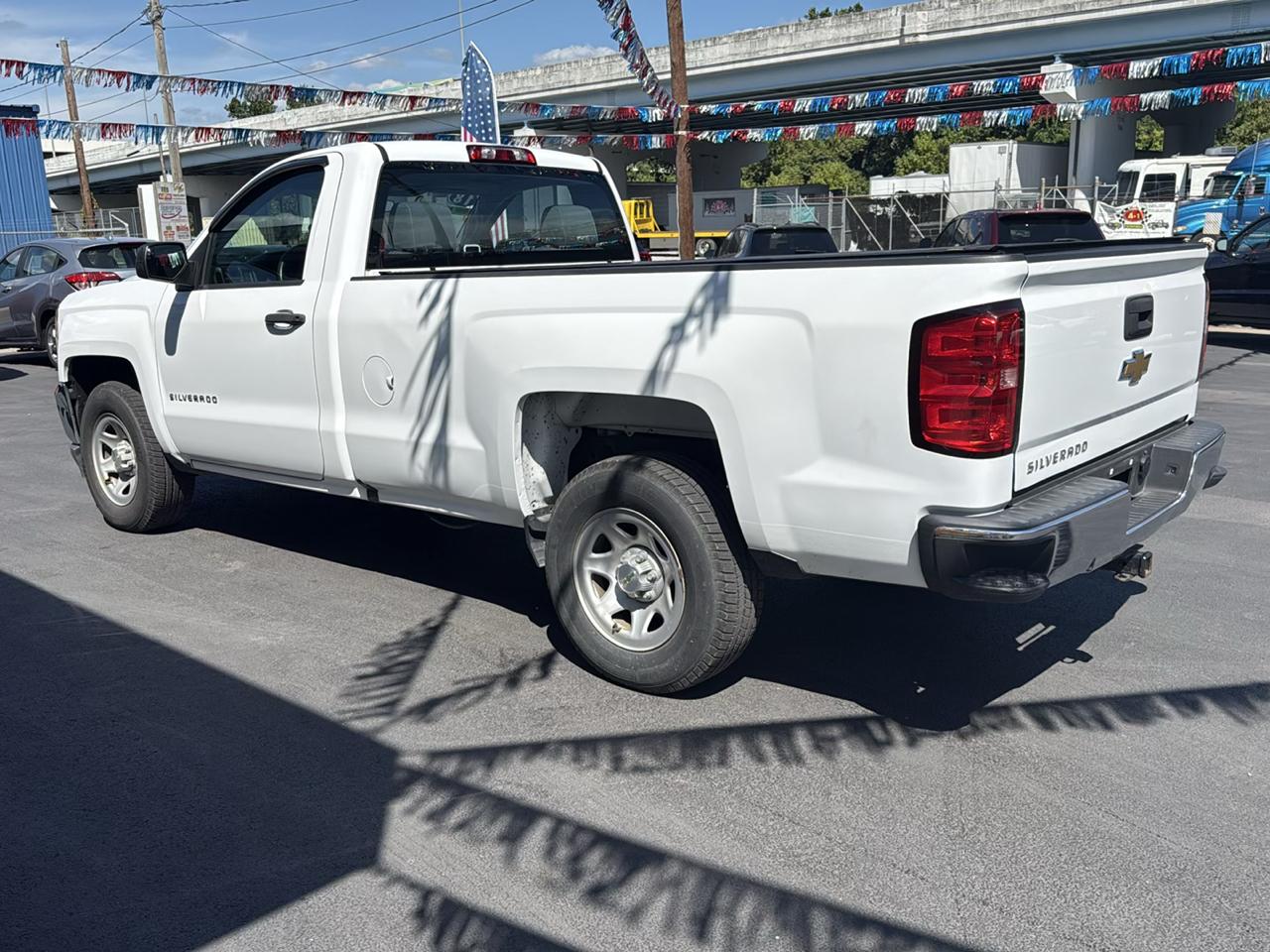 Chevrolet Silverado 1500 2WD Reg Cab 133.0" Work Truck 2018