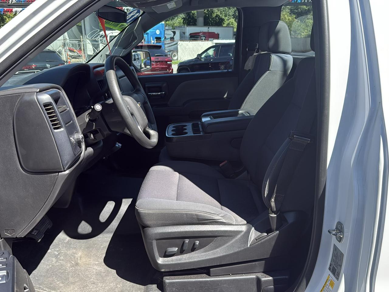 Chevrolet Silverado 1500 2WD Reg Cab 133.0" Work Truck 2018