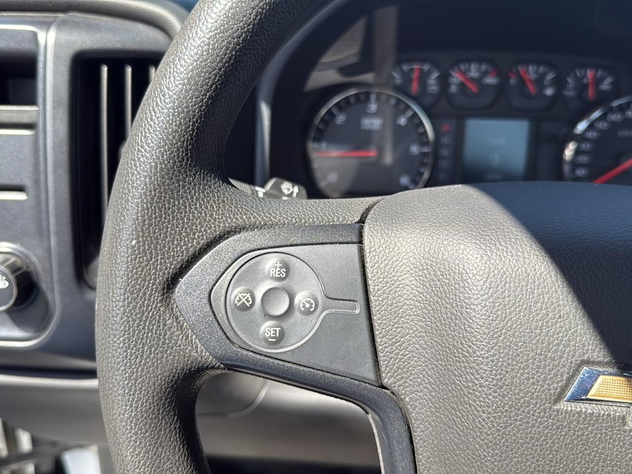 Chevrolet Silverado 1500 2WD Reg Cab 133.0" Work Truck 2018