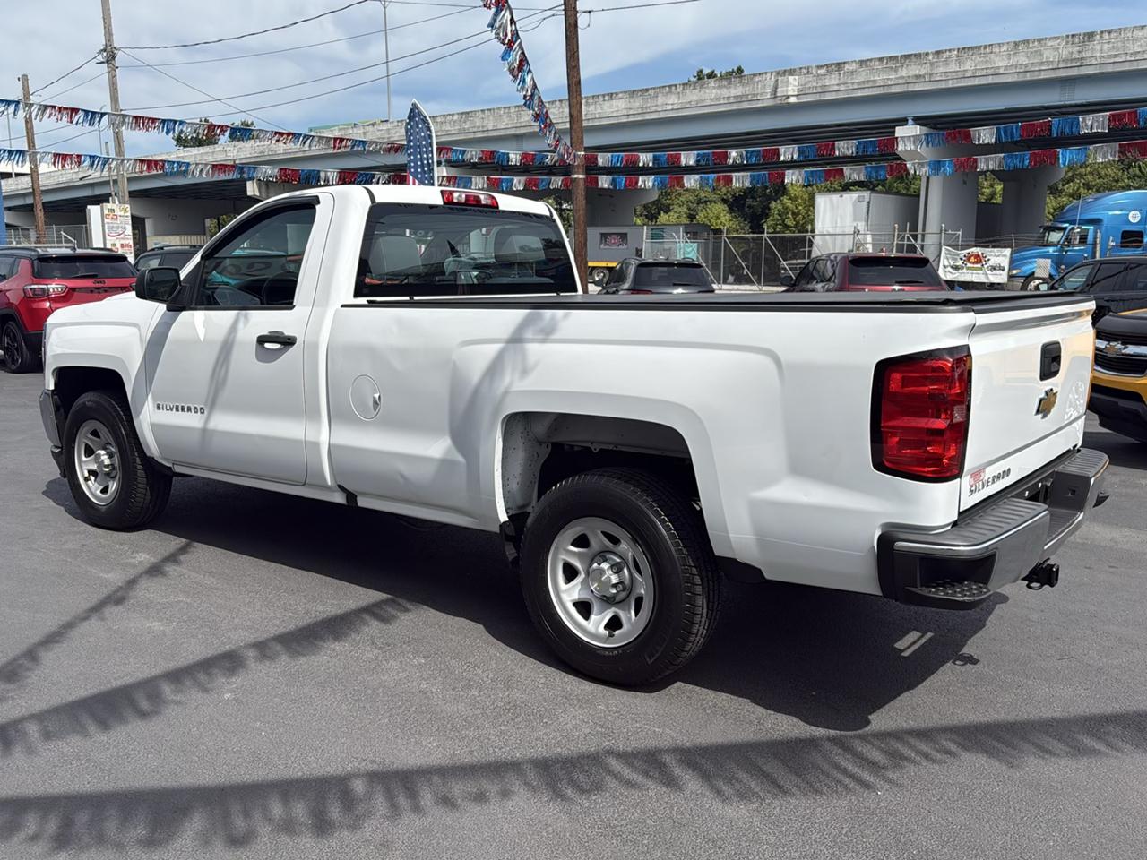 Chevrolet Silverado 1500 2WD Reg Cab 133.0" Work Truck 2018