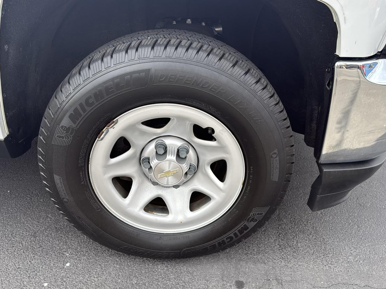 Chevrolet Silverado 1500 2WD Reg Cab 133.0" Work Truck 2018